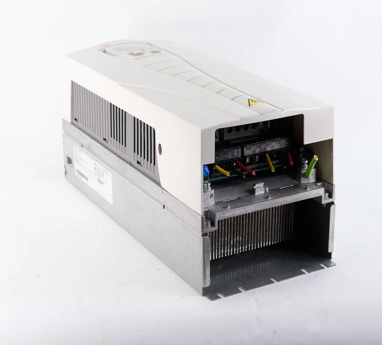 ABB ACX550-U0-038A-4 25HP HVAC Variable Frequency Drive