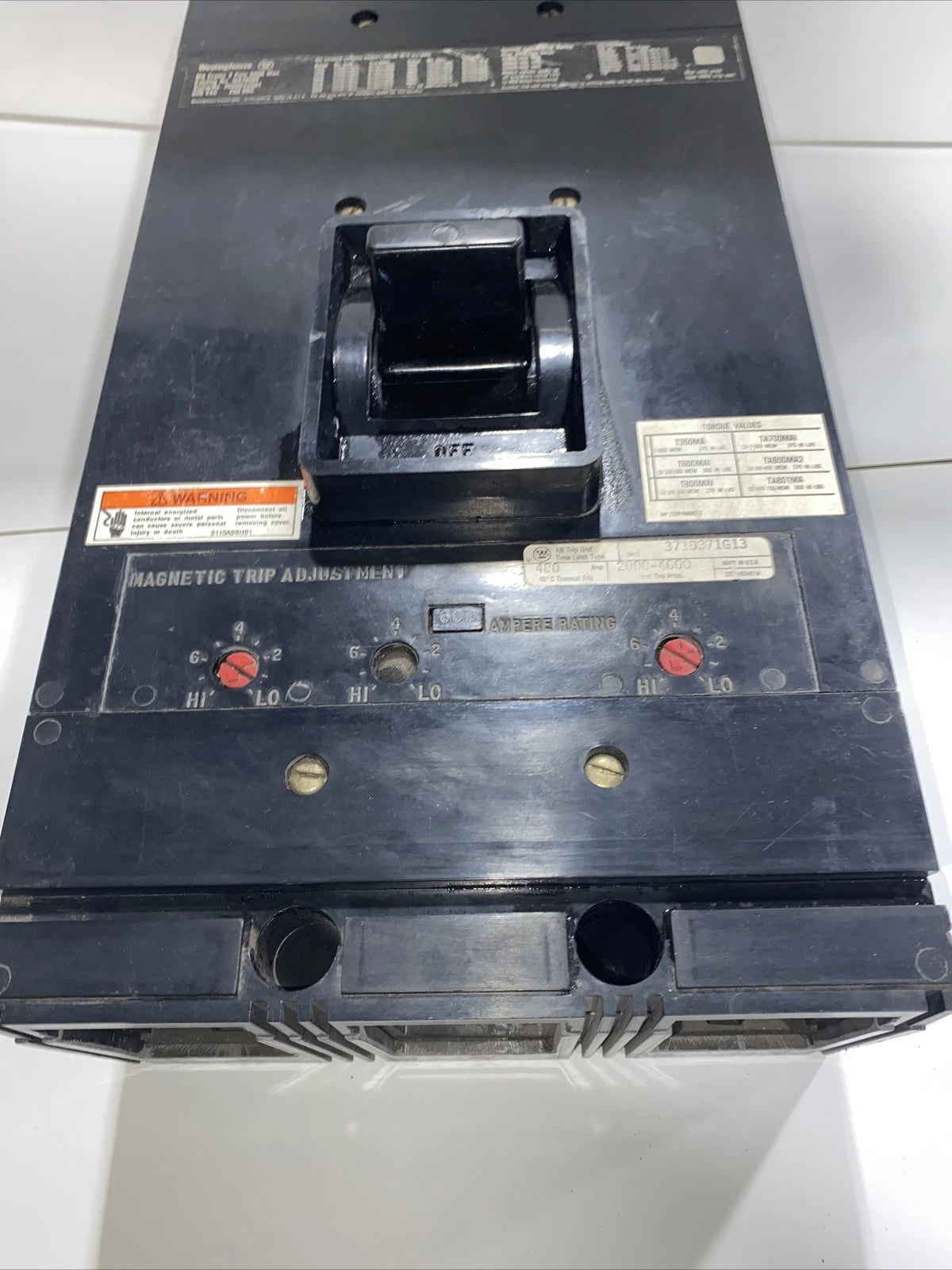 Westinghouse MA2800F Molded Case Circuit Breaker 800 Ampere 2 Pole 600 Volt Panel Mount