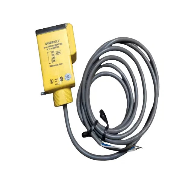 Q45BW13LV | Banner Q45 Retroreflective Sensor, 9 m, AC/DC Universal