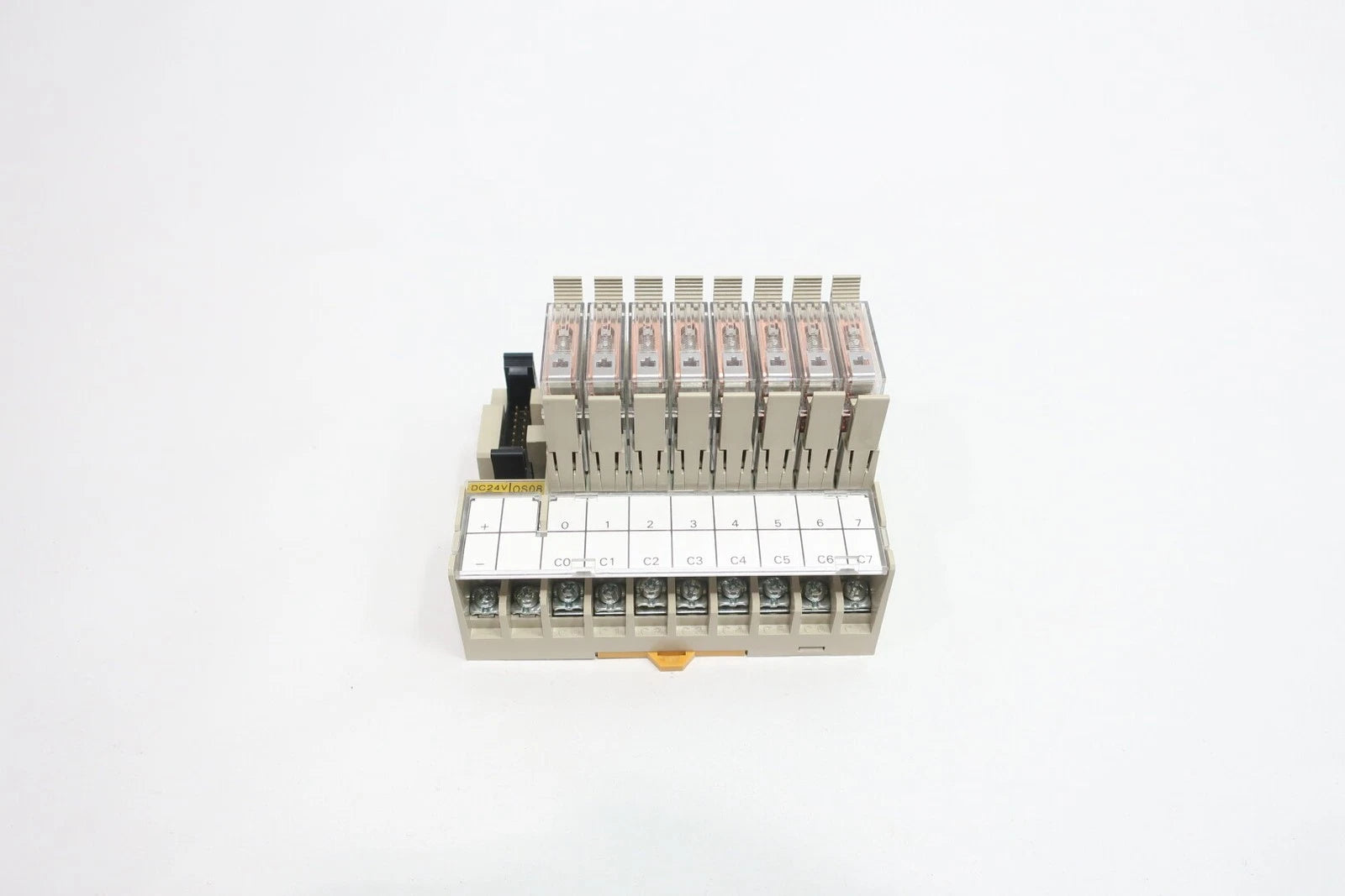 G7TC-OC08 | Omron 8-Point Relay Output Terminal Block I/O Module