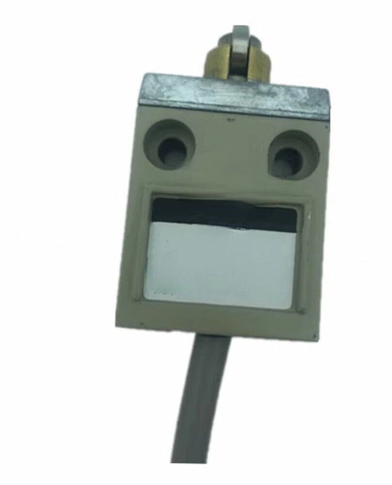 14CE3-6 | Honeywell SPDT Roller Plunger Sealed Limit Switch 240VAC