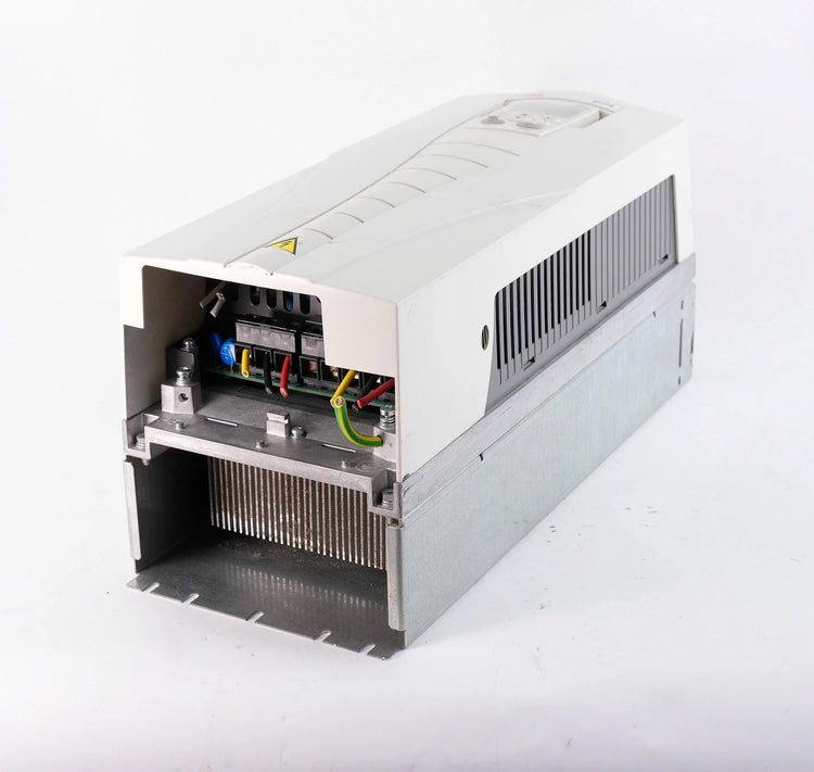 ABB ACX550-U0-038A-4 25HP HVAC Variable Frequency Drive