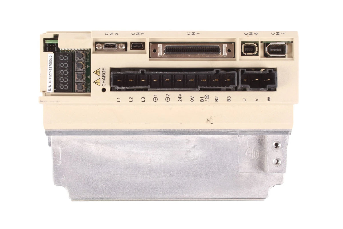 Yaskawa SGDV-5R4D01A Sigma-5 Analog and Pulse Train Servo Drive