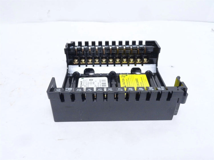Q7800A-1005 | Honeywell Universal Wiring Subbase for 7800 SERIES Relay Modules