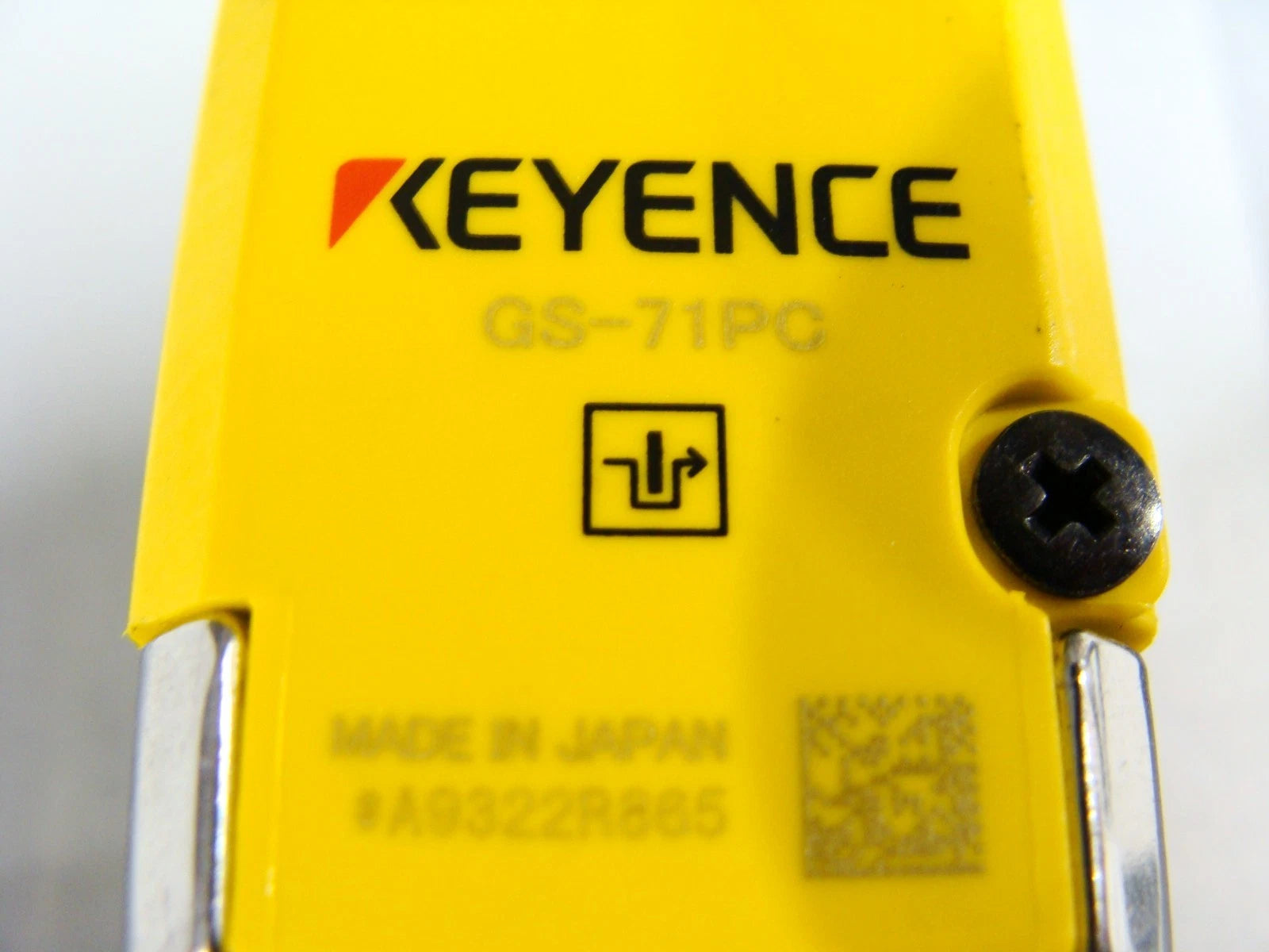 Keyence GS-71PC Standard Type 24 VDC Safety Interlock Switch