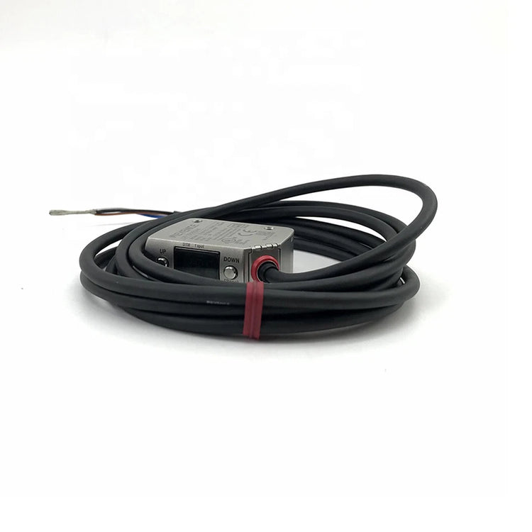 LR-ZB250AN | Keyence Stainless-Steel Laser Sensor, 35–250 mm Range, NPN Output, IP69K