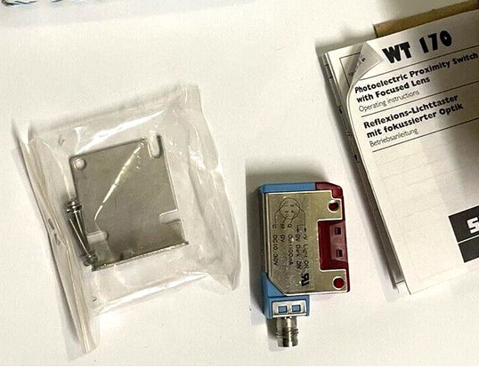 WT170-N410 | SICK Photoelectric Proximity Sensor Background Suppression NPN