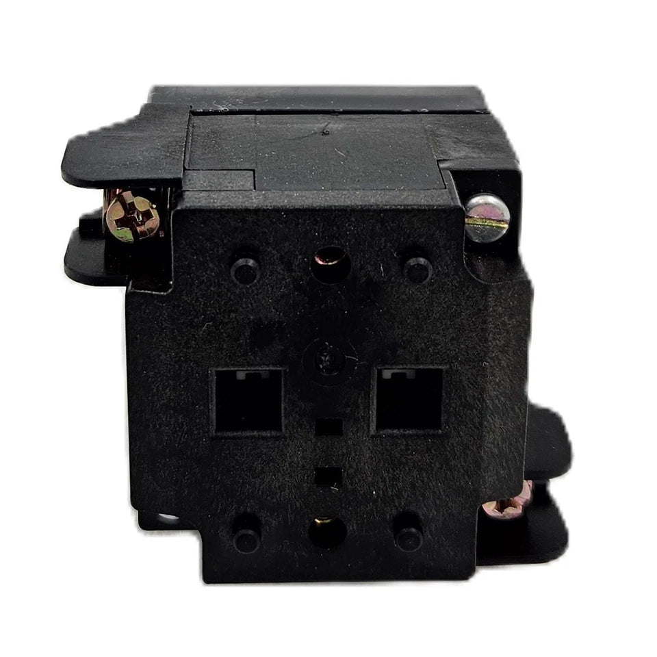 CR104PXG40 | General Electric Illuminated Green Push Button, 120V AC/DC, Full-Voltage Indicator, 3W