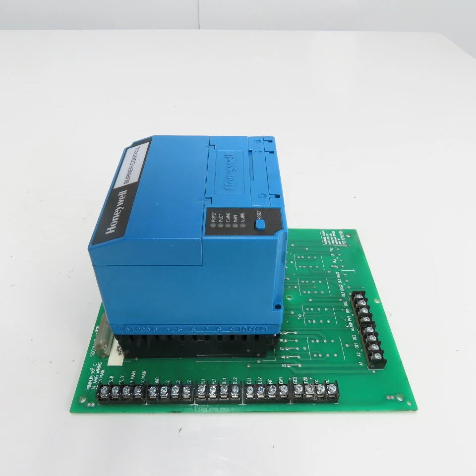 50011403-001 | Honeywell RM7840L1075 Burner Control Unit with Board