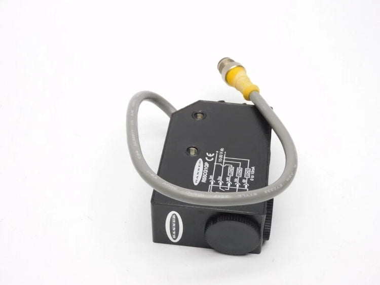 R55CG1QP | Banner Engineering Convergent Color Mark Sensor with Blue-Green LED