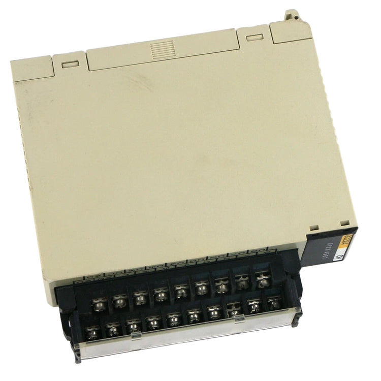 C200H-OC224 | Omron C200H Series 24-Point Relay Output Unit for PLC Systems