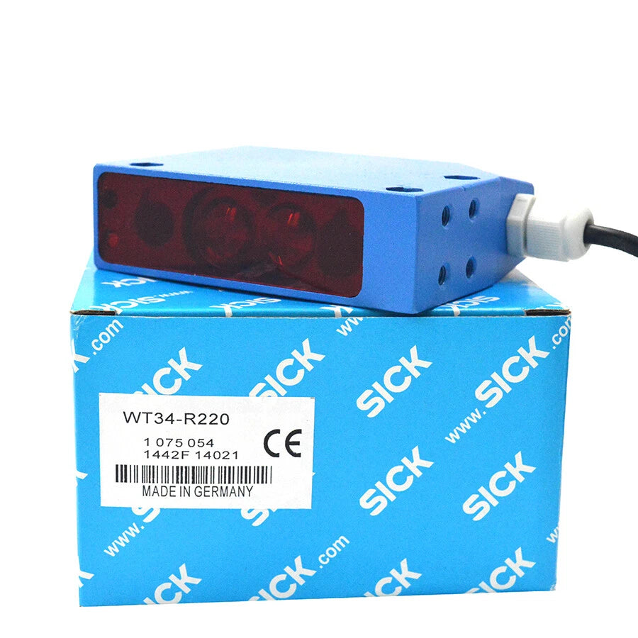 WT34-R220 | SICK W34 Photoelectric Proximity Sensor, Background Suppression, 100–2500 mm