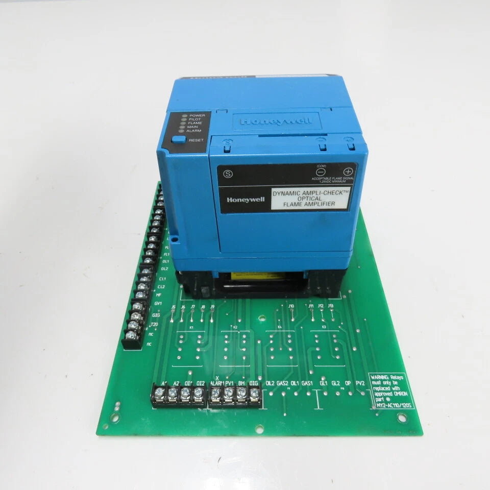 50011403-001 | Honeywell RM7840L1075 Burner Control Unit with Board
