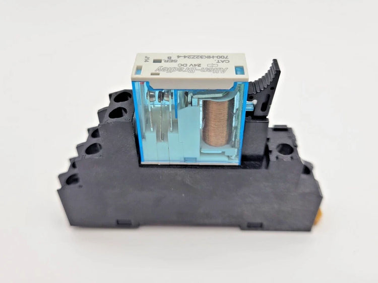 700-HN122 | Allen-Bradley Relay Socket