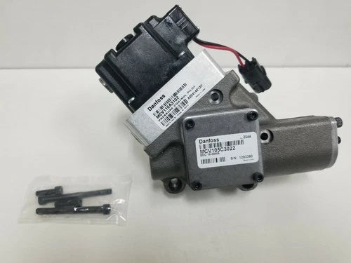 Danfoss MCV105C3022 Electrohydraulic Pump Displacement Control with Single-Coil Weather Pack Pilot