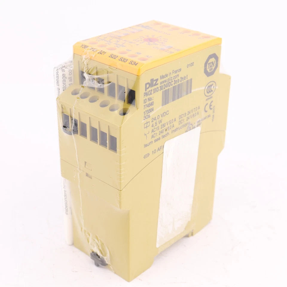 774540 | Pilz PNOZ XV3 Safety Relay 24 VDC With Dual Time Delay Outputs