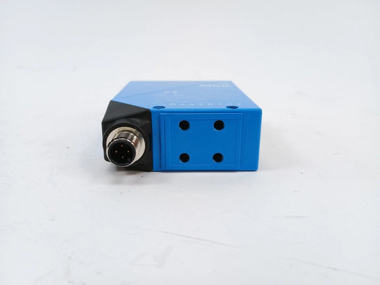 WL24-X4301 | SICK Photoelectric Retroreflective Sensor Red LED IP67