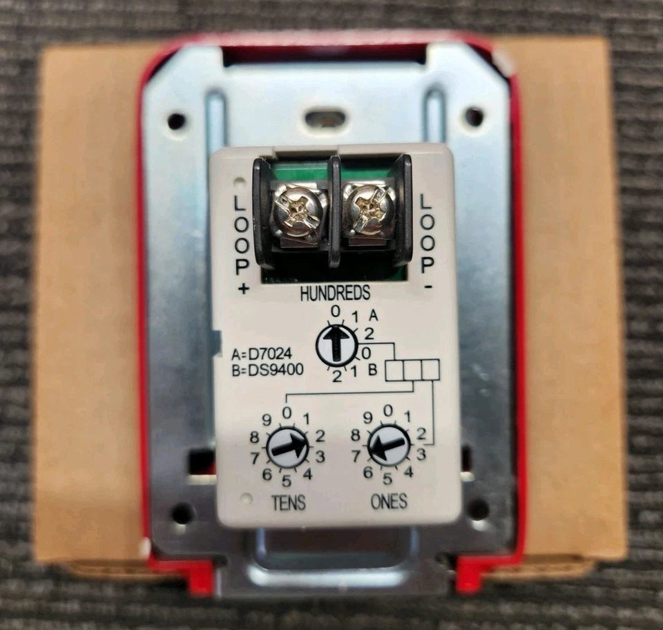 FMM-7045-D | Bosch Dual-Action Multiplex Addressable Manual Pull Station