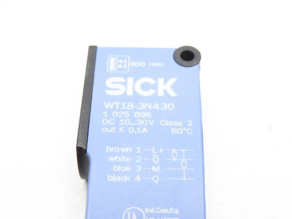 WT18-3N430 | SICK Photoelectric Proximity Sensor with Background Suppression, NPN